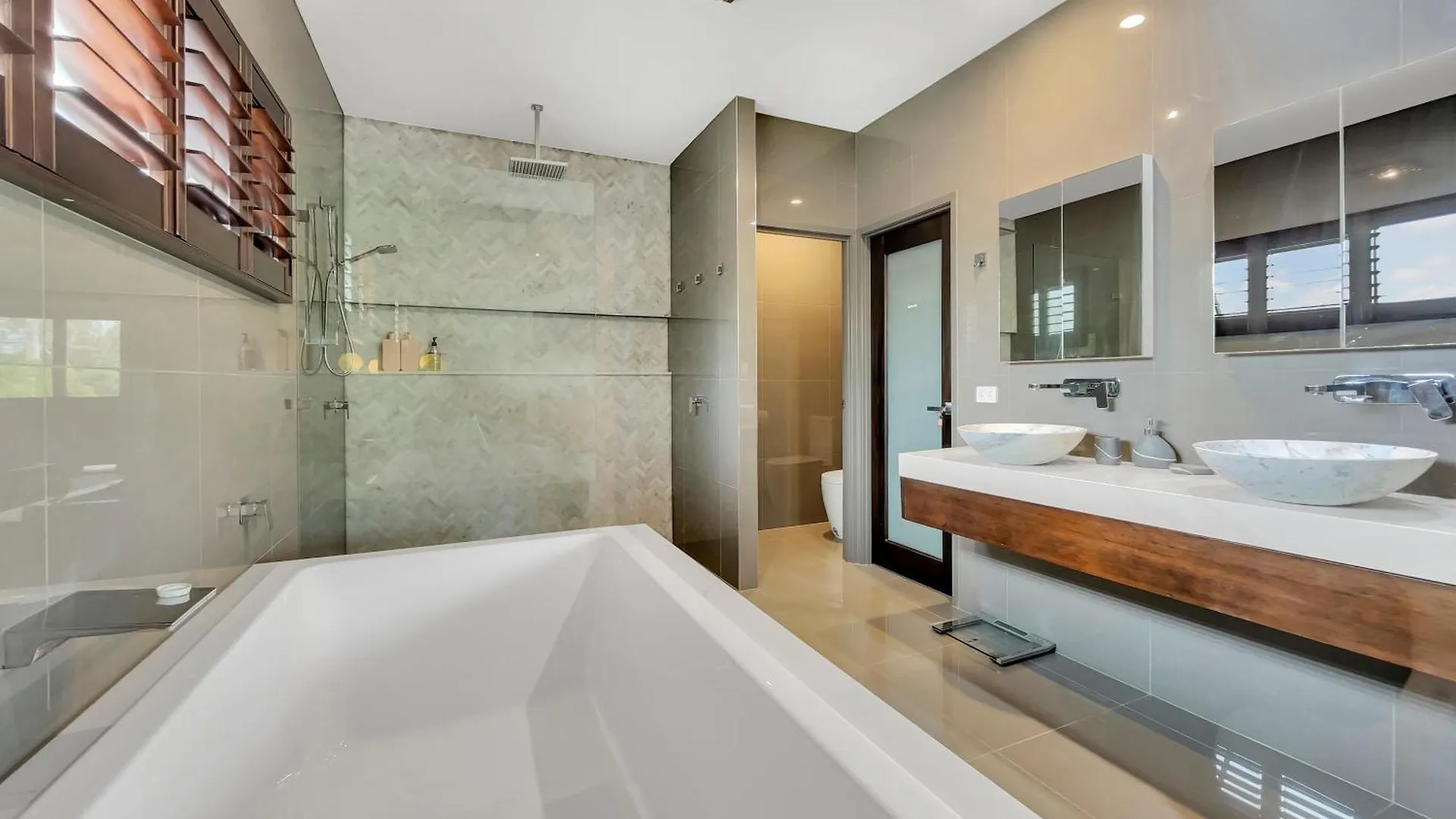 Holiday home Tranquil Noosa Oasis, Magnesium Pool, Putting Green & Kayaking